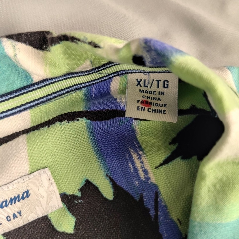Tommy Bahama Veracruz Cay Shirt Mens XL Blue Palm Tree Hawaiian Beach Tropical - Picture 9 of 16